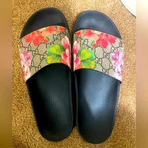 Gucci floral slide sandal